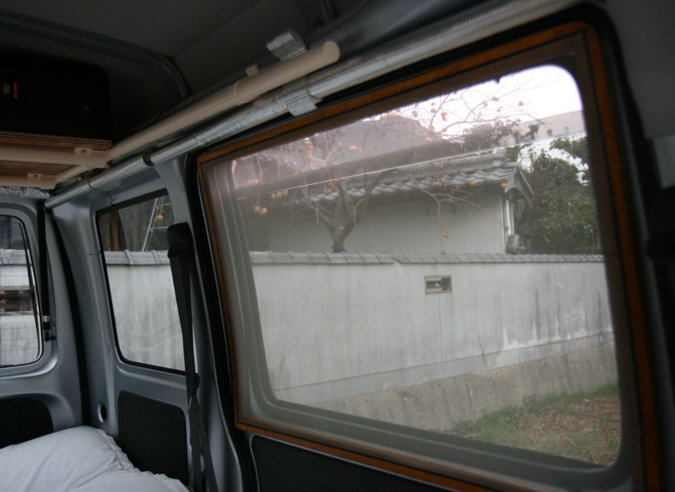 ワレコのdiy 車に自作換気扇を取り付ける Pcファン給排気型 車中泊用